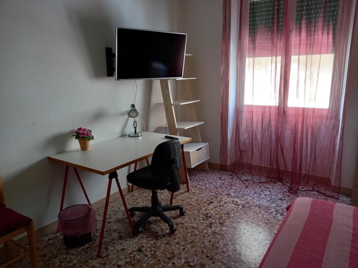 Camere In Affitto Sassari Eksteriør billede